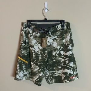 Men’s medium Patagonia shorts new with tag